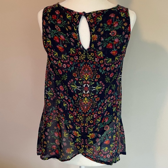 ModCloth Floral Top - Picture 3 of 9